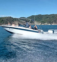 Excursión de Snorkel en Subwing & Día de Playa en Playa Mantas Costa Rica